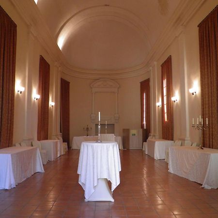 Готель Relais Fontevivo Екстер'єр фото